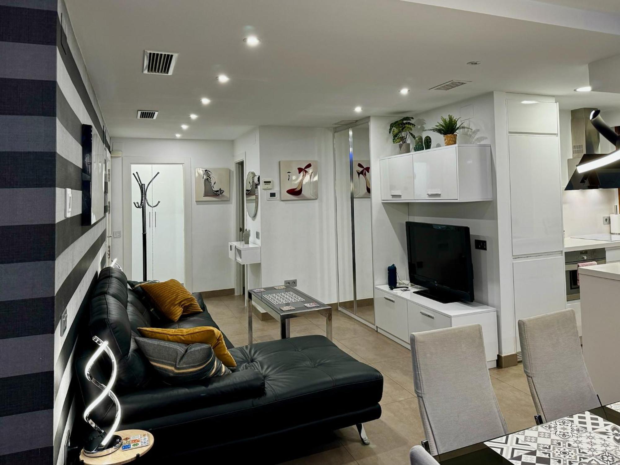 Modern Apartment In La Nogalera Torremolinos Extérieur photo